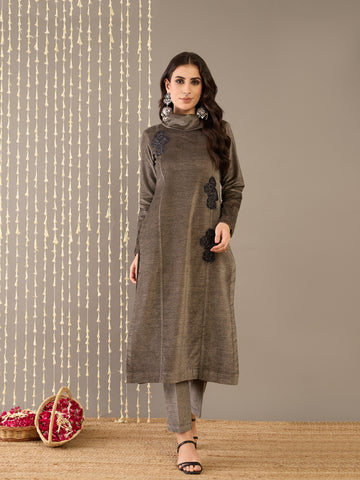 The Silver Mist Velvet Kurta Set