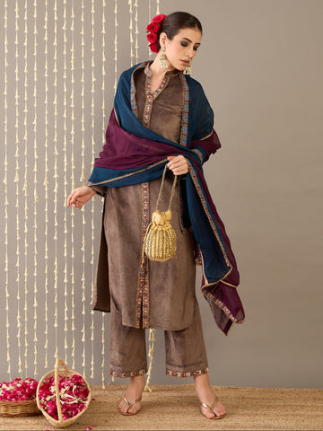 Mehveen Velvet Kurta Set with Dupatta