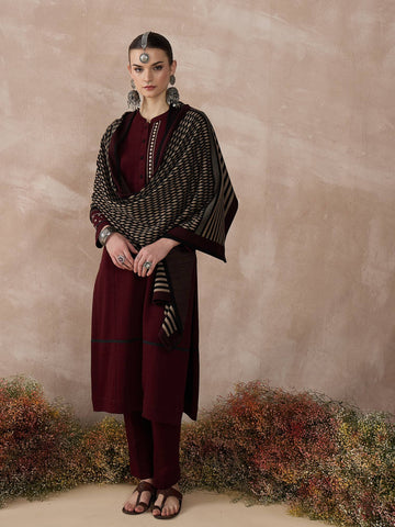 The Maroon Threaded Aura Set