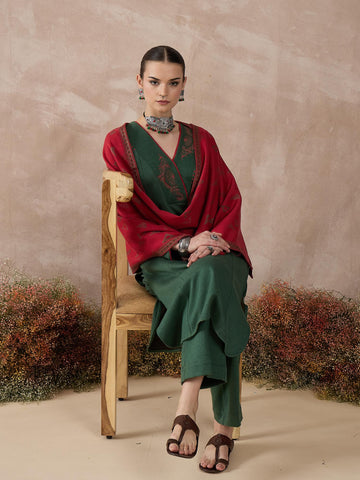 The Scarlet Contrast Kurta Set