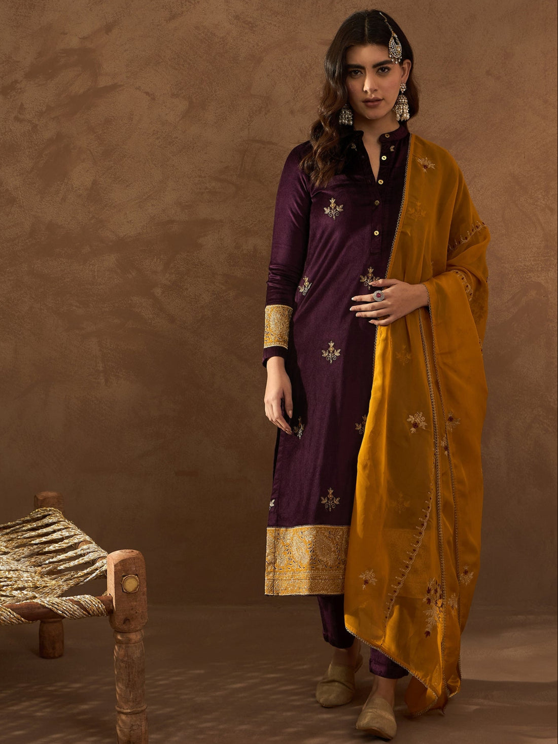 Mehroon-e-Zar Kurta set with Dupatta