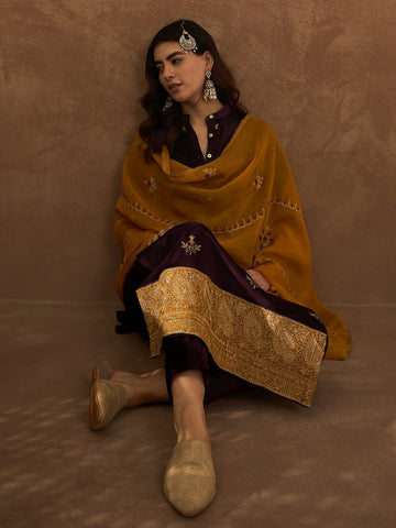 Mehroon-e-Zar Kurta set with Dupatta