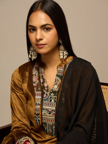 Velvet Expresso Kurta Set With Dupatta