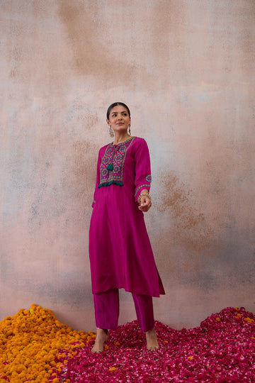 The Raspberry Pink Embroidered Kurta Set