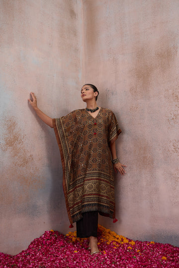 The Umber Heritage Print Kaftan Set