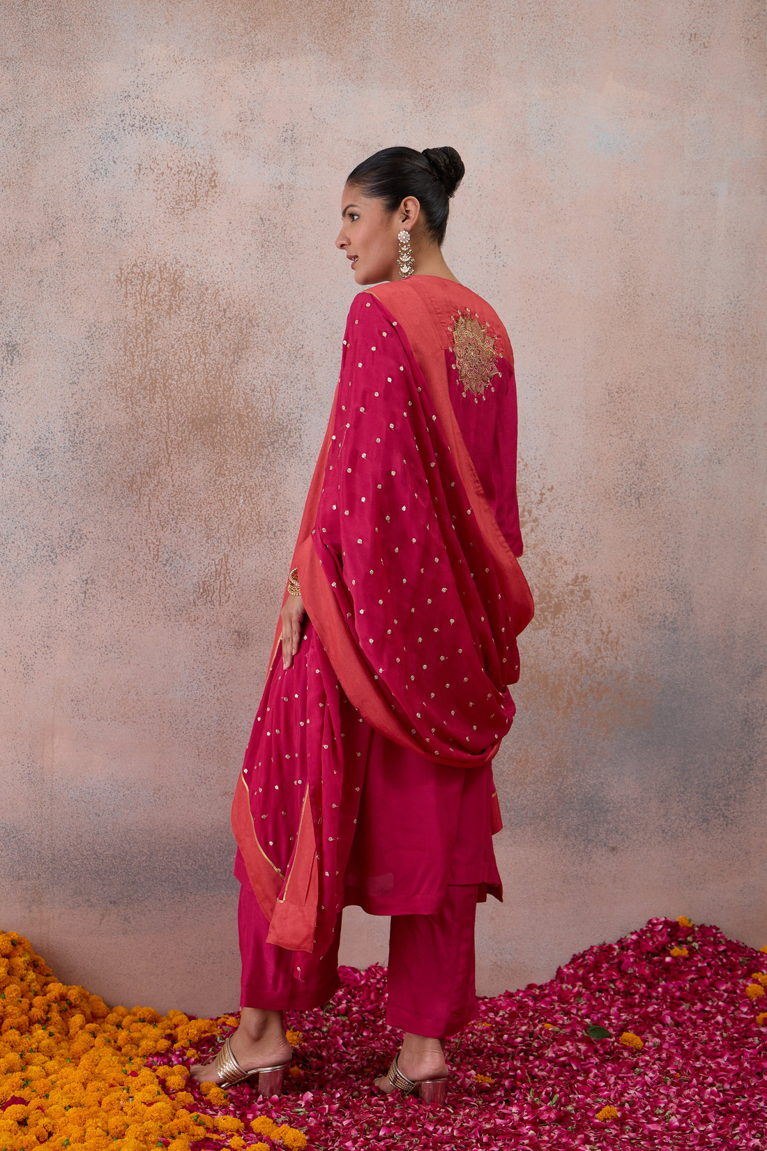 The Fuchsia Embellished Dupatta Kurta Set