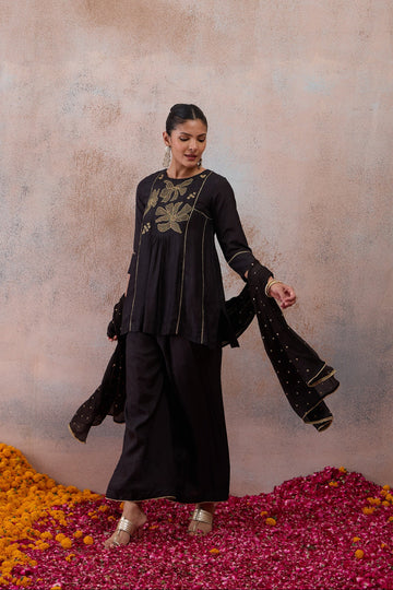 The Noir Gold Embroidered Kurta Set