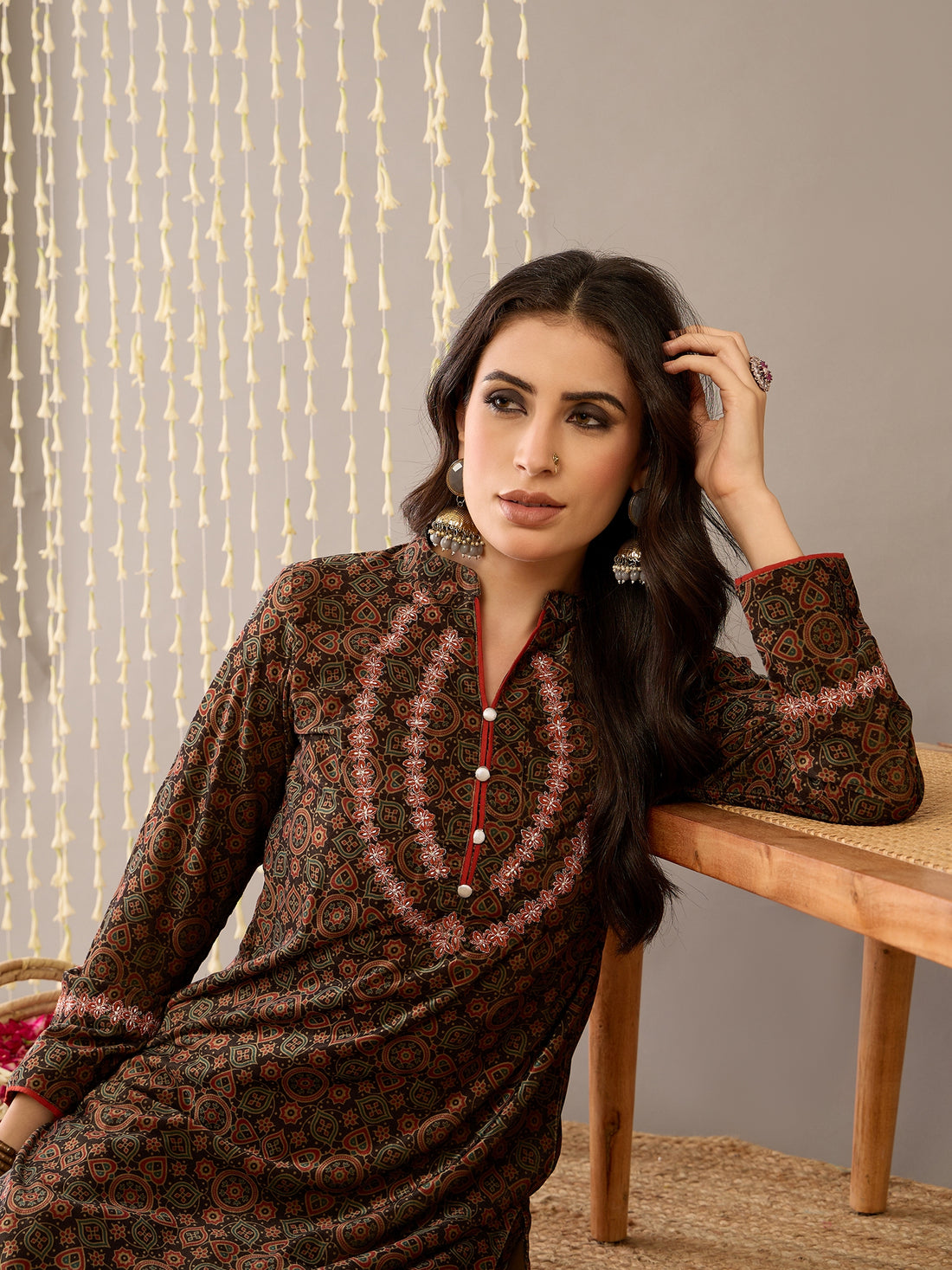 Amber Rosette Velvet Kurta Set