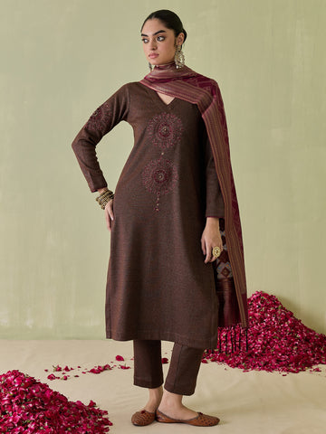 Brown Embroidered Knitted Fabric Kurta Set with Straight Pants and Magenta Printed Dupatta