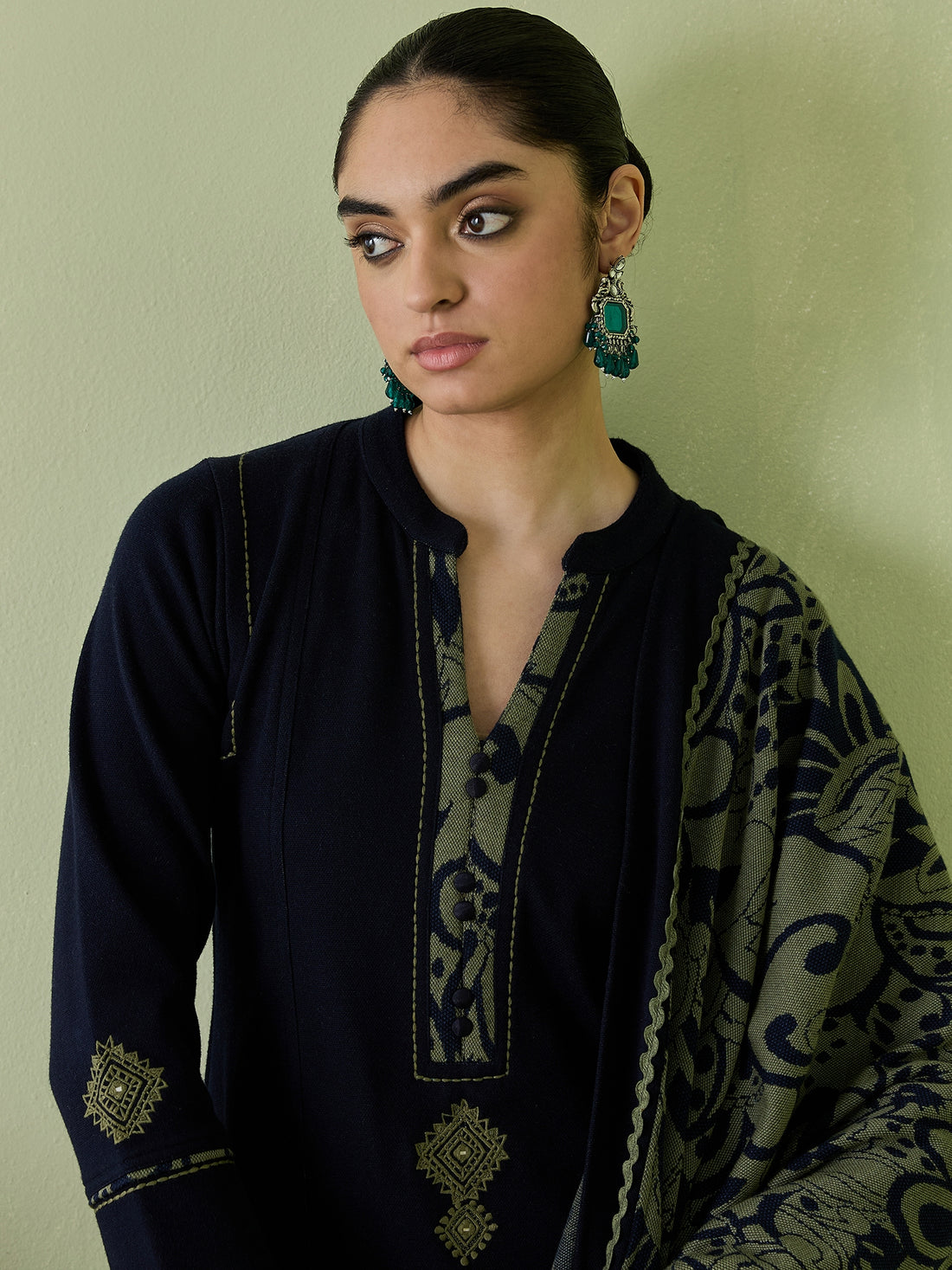 STADO Navy Blue Knitted Kurta Set with Olive Green Printed Dupatta and Straight Pants