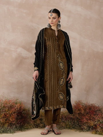 The Auric Elegance Kurta Set
