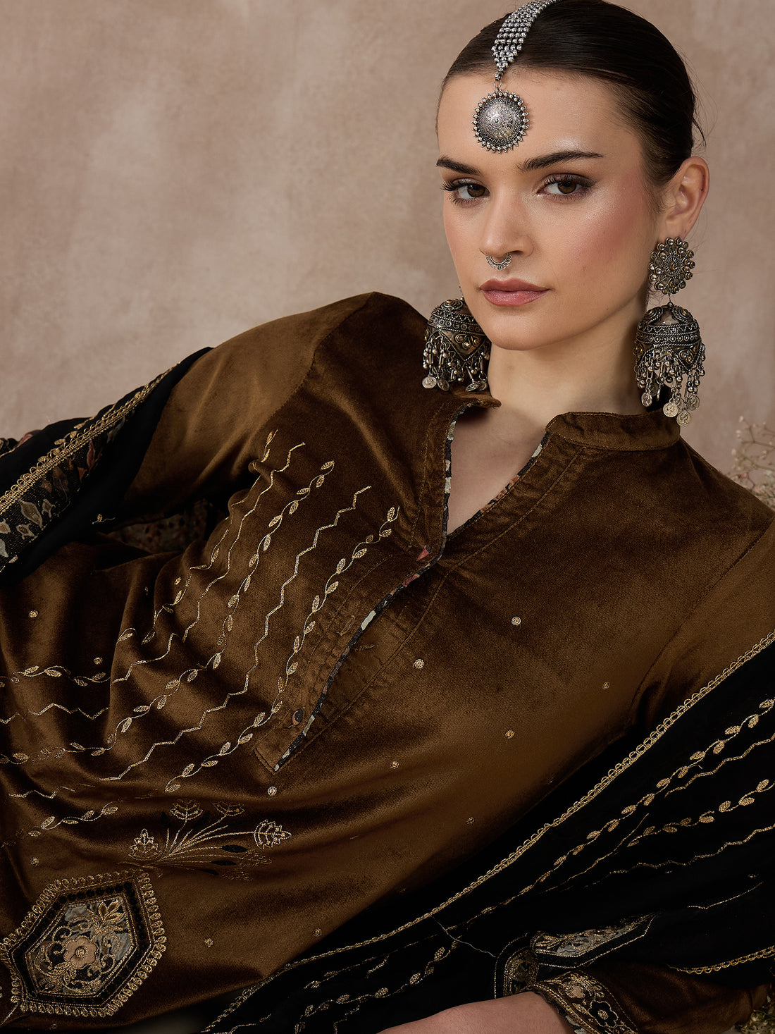 The Auric Elegance Kurta Set