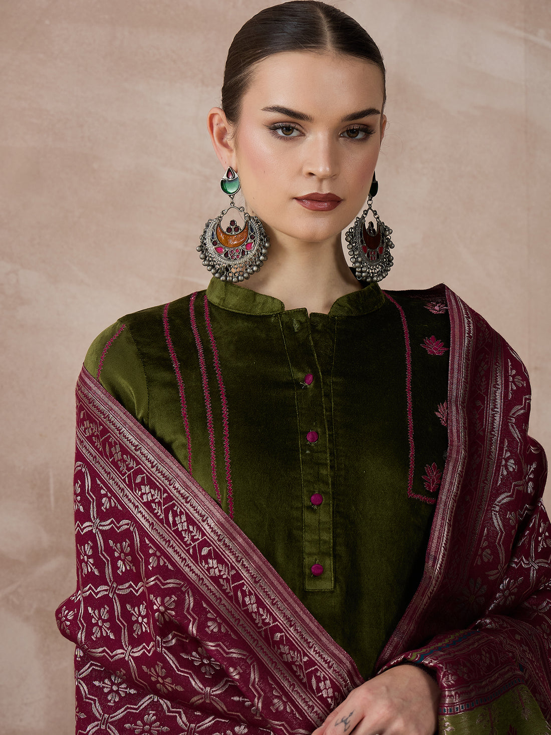 The Olive Radiance Velvet Zareena Set
