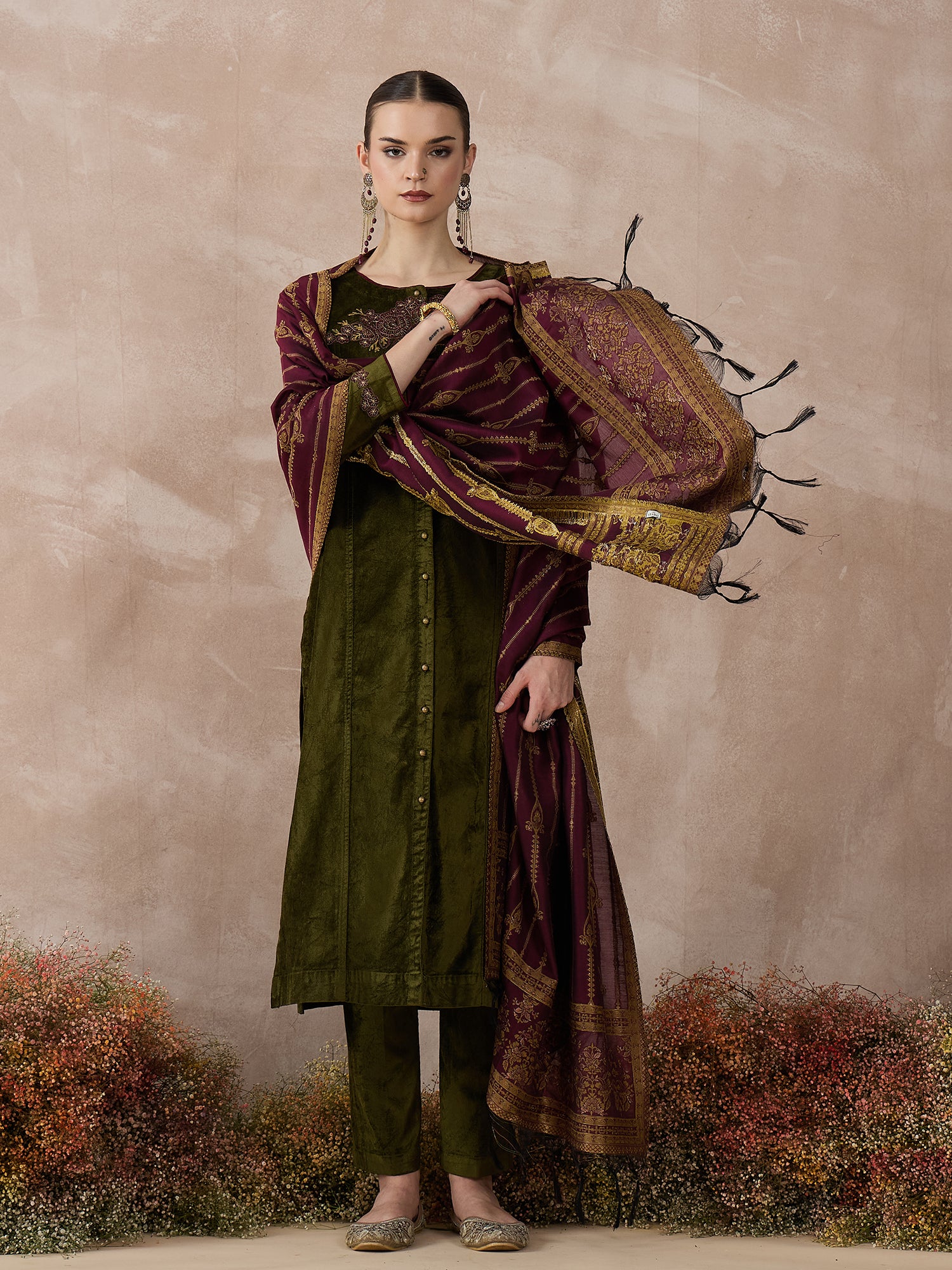 The Timeless Olive Zareena Set