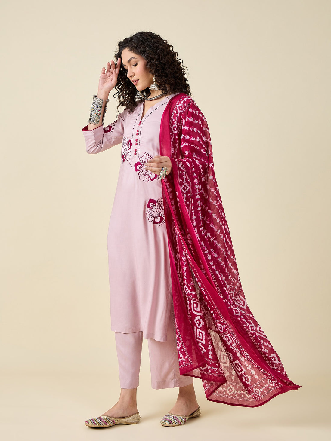 Pink kurta set with dupatta