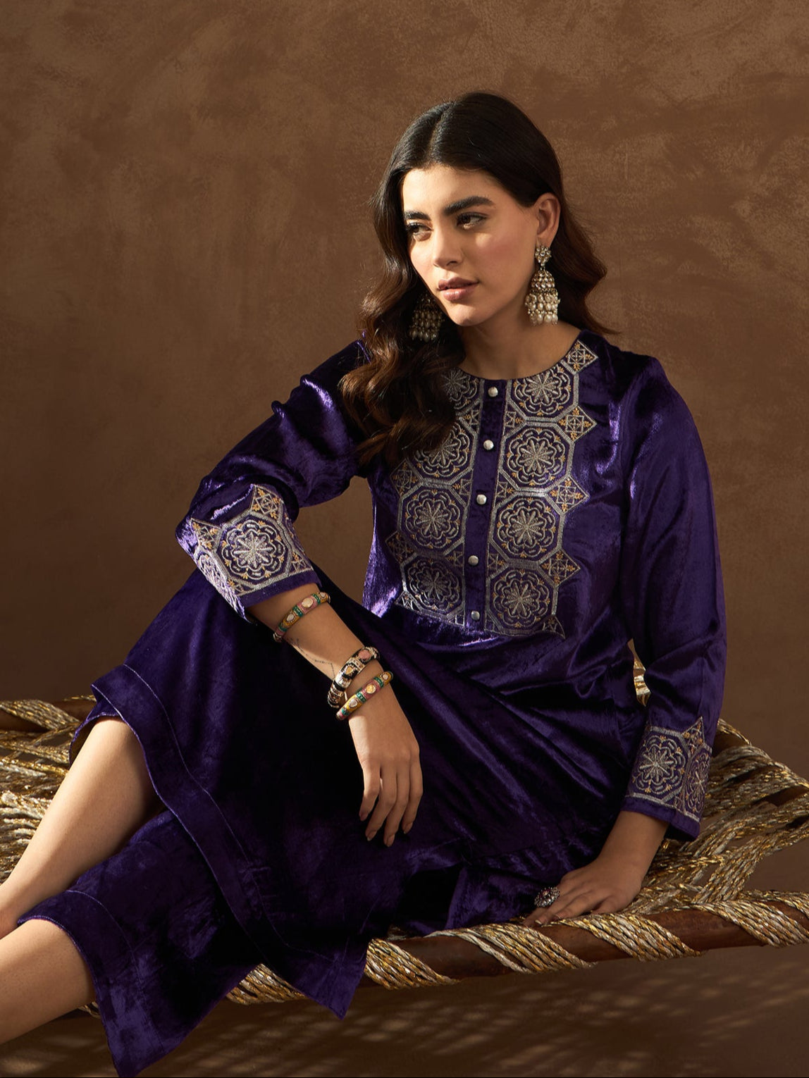 Gulbahar Zari Velvet Kurta Set